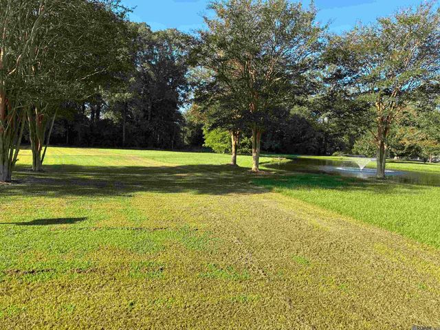 352 Highland Meadows Dr, Jackson, LA 70748