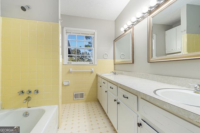 4433 Canary Court, Lithia Springs, GA 30122