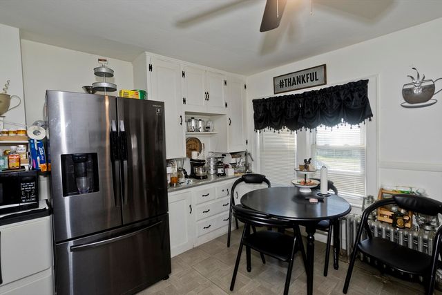 320 Oakland St, Springfield, MA 01108