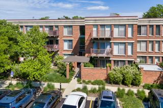 412 Kelburn Road 115, Deerfield, IL 60015