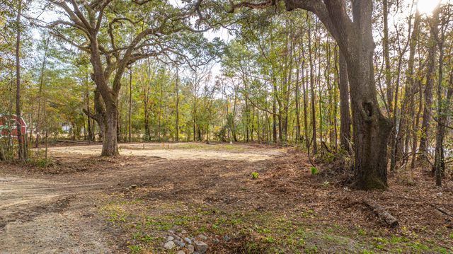 5379 Old Military Road, Adams Run, SC 29426