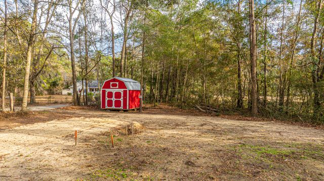 5379 Old Military Road, Adams Run, SC 29426