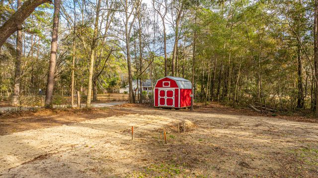 5379 Old Military Road, Adams Run, SC 29426