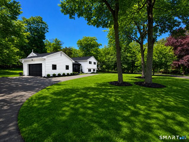 355 Surrey Lane, Fairfield, CT 06824