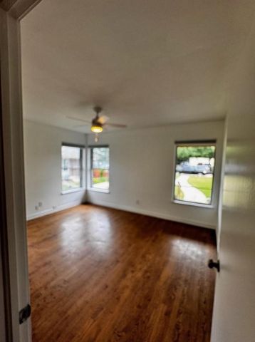 6225 Saint Moritz Avenue, Dallas, TX 75214