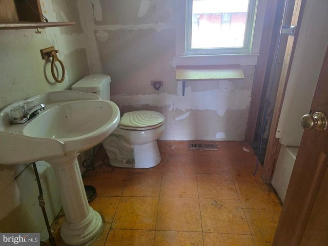 1684 MONROEVILLE RD, Monroeville, NJ 08343