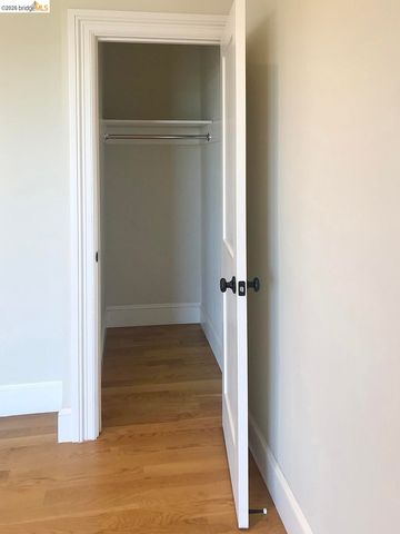 1374 E 32nd, Oakland, CA 94602