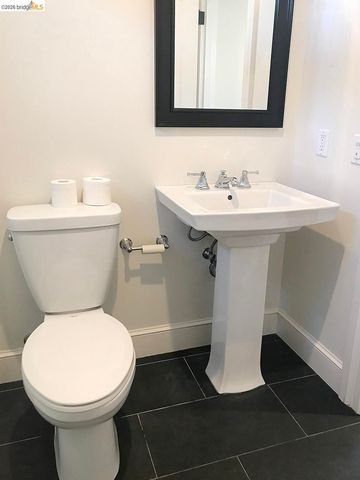 1374 E 32nd, Oakland, CA 94602