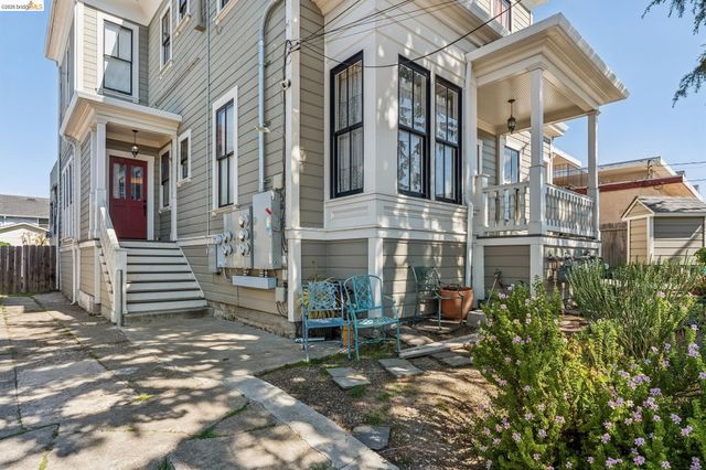 1374 E 32nd, Oakland, CA 94602