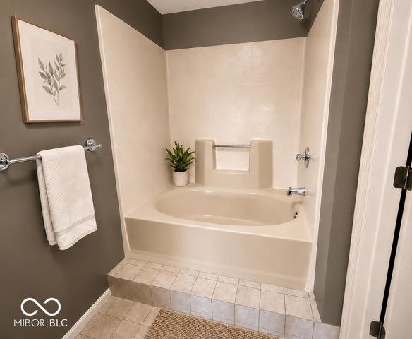 6827 Shore Island Drive, Indianapolis, IN 46220
