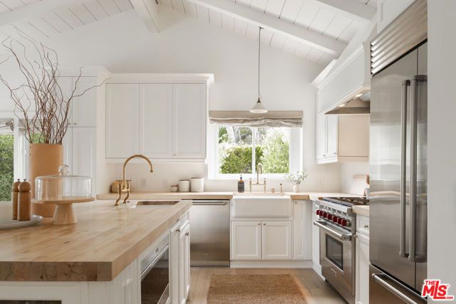 6456 Sycamore Meadows Drive, Malibu, CA 90265
