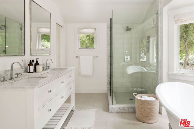 6456 Sycamore Meadows Drive, Malibu, CA 90265