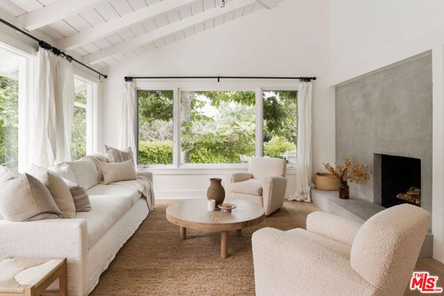 6456 Sycamore Meadows Drive, Malibu, CA 90265