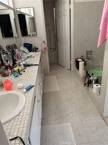4526 Tenango, Woodland Hills, CA 91364