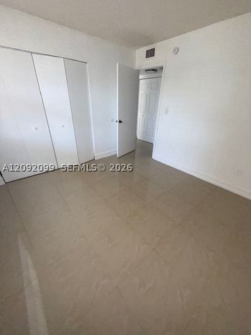 40 NW 76th Ave 103-1, Plantation, FL 33324