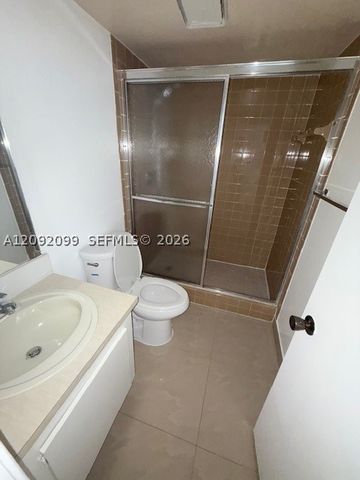 40 NW 76th Ave 103-1, Plantation, FL 33324