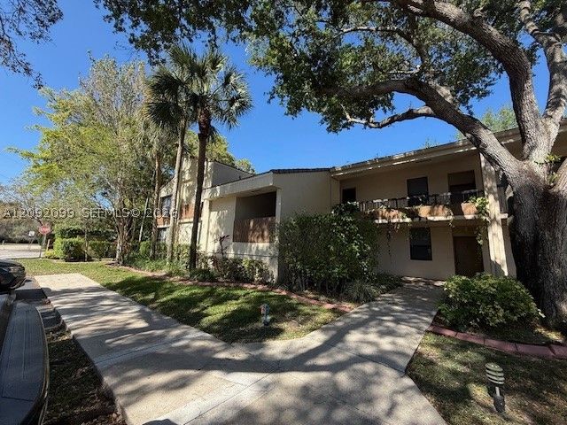 40 NW 76th Ave 103-1, Plantation, FL 33324