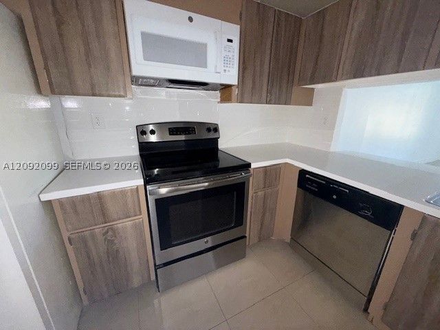 40 NW 76th Ave 103-1, Plantation, FL 33324