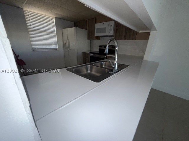 40 NW 76th Ave 103-1, Plantation, FL 33324