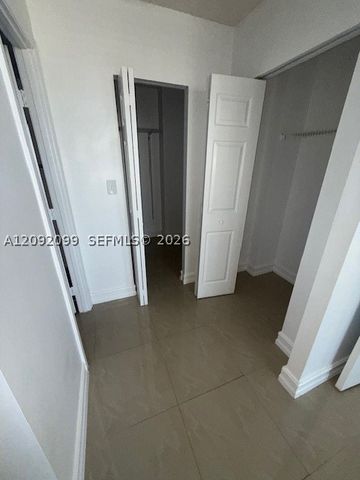 40 NW 76th Ave 103-1, Plantation, FL 33324