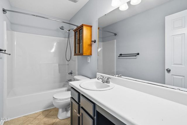 105 Plumbago Place, Holly Springs, NC 27540