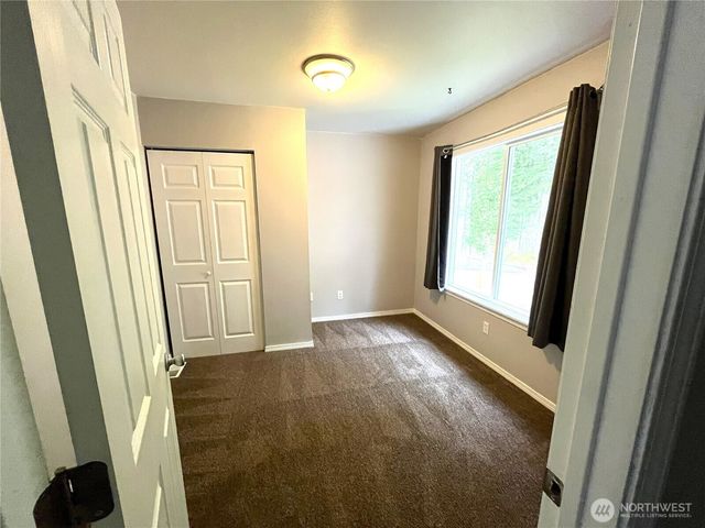 22908 SE 240th Place, Maple Valley, WA 98038