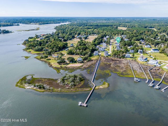 235 Topsail Watch Drive, Hampstead, NC 28443