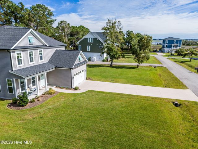 235 Topsail Watch Drive, Hampstead, NC 28443