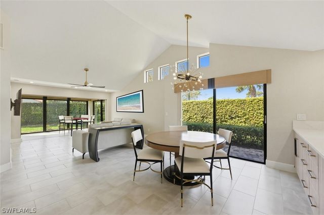 909 Reef Point CIR, Naples, FL 34108