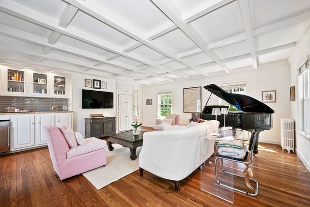 120 Forest St, Wellesley, MA 02481