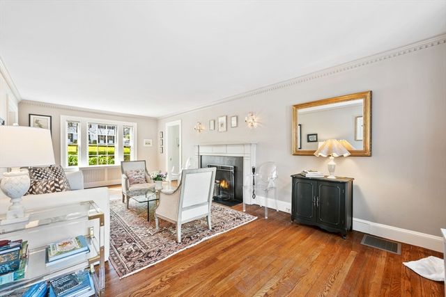 120 Forest St, Wellesley, MA 02481