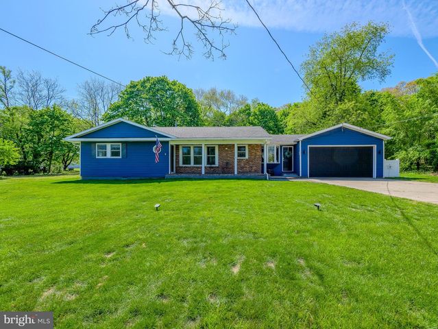 8 W FACTORY RD, Berlin, NJ 08009