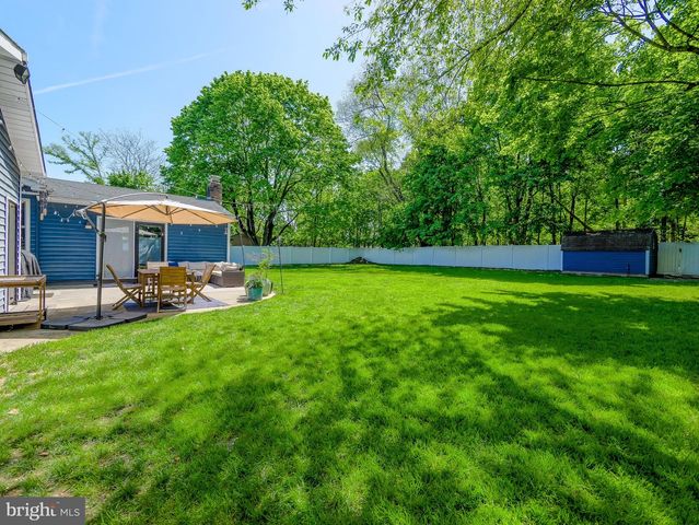 8 W FACTORY RD, Berlin, NJ 08009