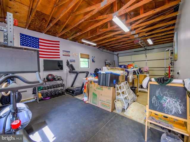 8 W FACTORY RD, Berlin, NJ 08009