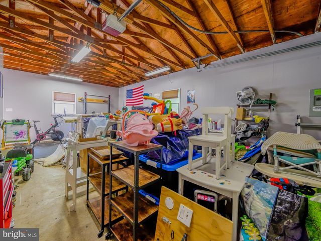 8 W FACTORY RD, Berlin, NJ 08009