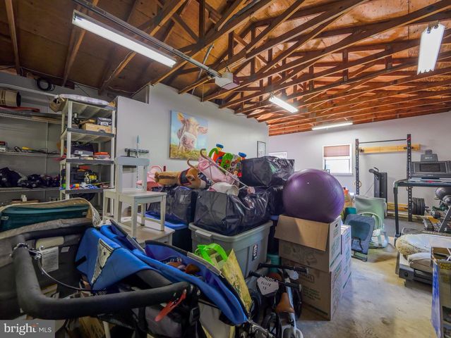 8 W FACTORY RD, Berlin, NJ 08009