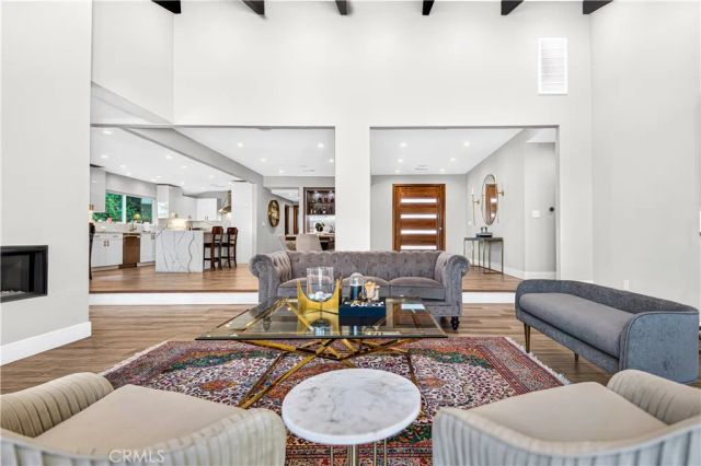 19541 Greenbriar Drive, Tarzana, CA 91356