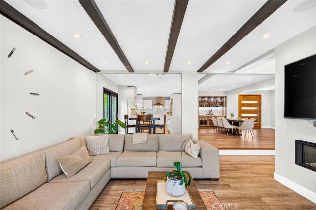 19541 Greenbriar Drive, Tarzana, CA 91356