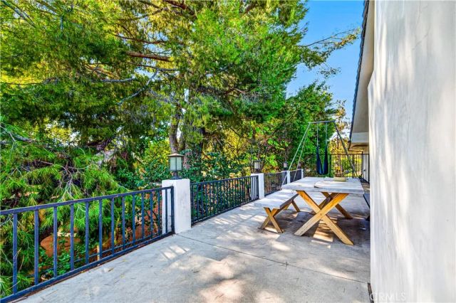 19541 Greenbriar Drive, Tarzana, CA 91356