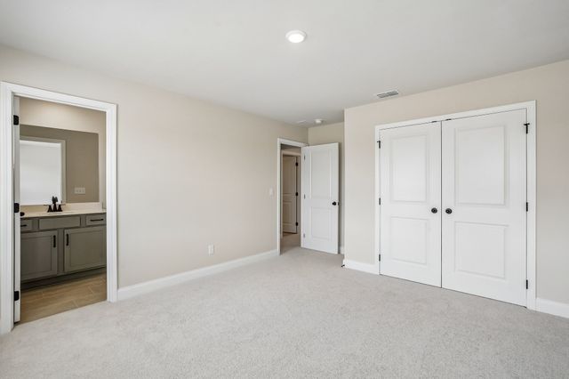 223 Jasmine Way, La Vergne, TN 37086