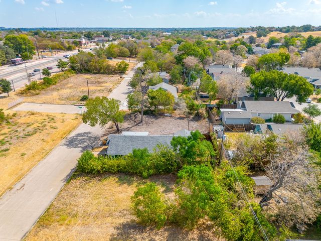 922 E Oleander Street, Fort Worth, TX 76104