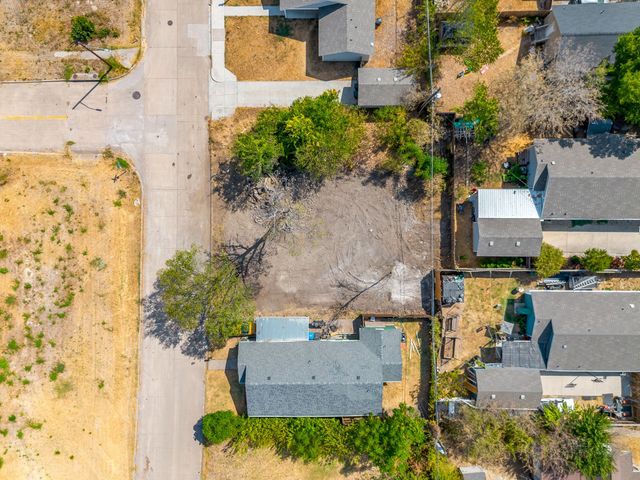 922 E Oleander Street, Fort Worth, TX 76104