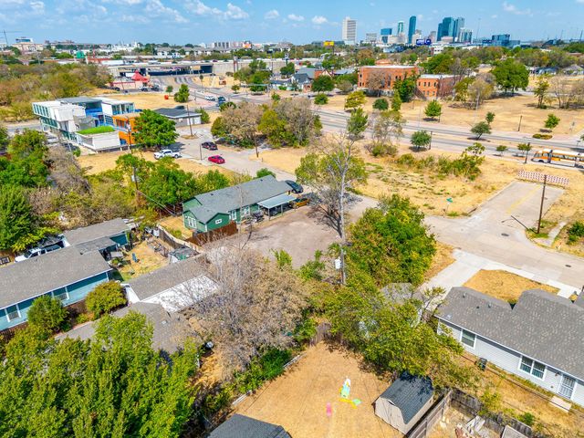 922 E Oleander Street, Fort Worth, TX 76104