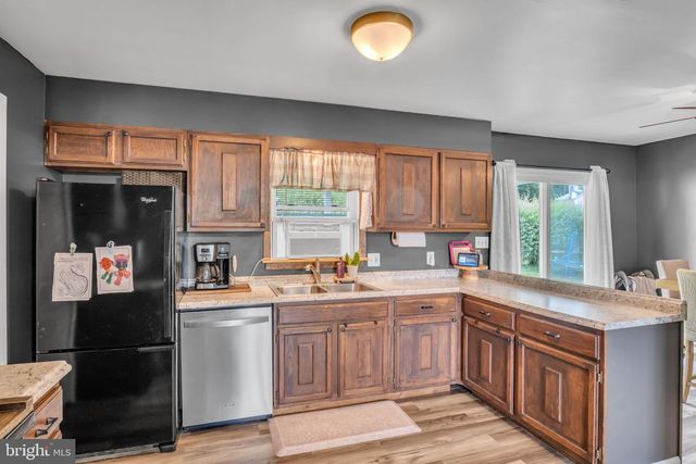 28 MOUNTAIN STREET, Mount Holly Springs, PA 17065