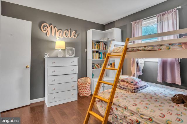 28 MOUNTAIN STREET, Mount Holly Springs, PA 17065