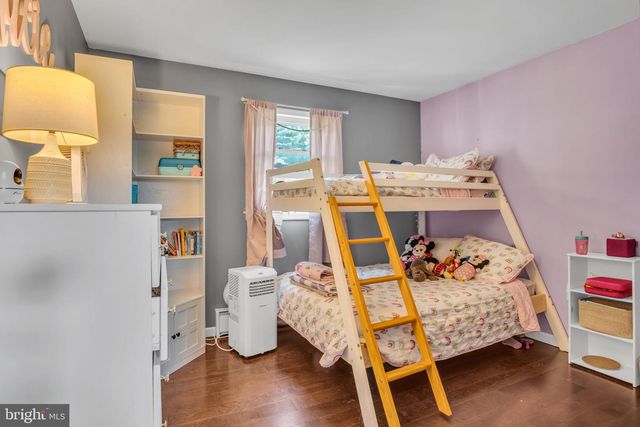 28 MOUNTAIN STREET, Mount Holly Springs, PA 17065