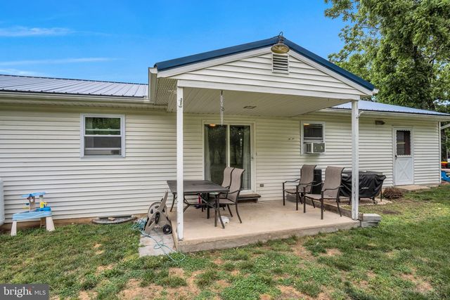 28 MOUNTAIN STREET, Mount Holly Springs, PA 17065