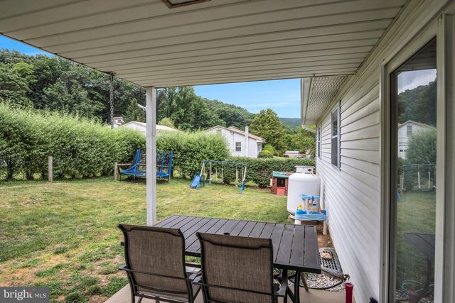 28 MOUNTAIN STREET, Mount Holly Springs, PA 17065