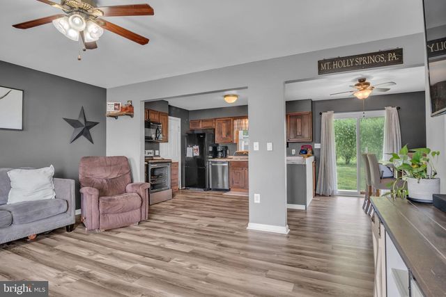 28 MOUNTAIN STREET, Mount Holly Springs, PA 17065