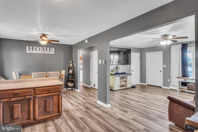 28 MOUNTAIN STREET, Mount Holly Springs, PA 17065
